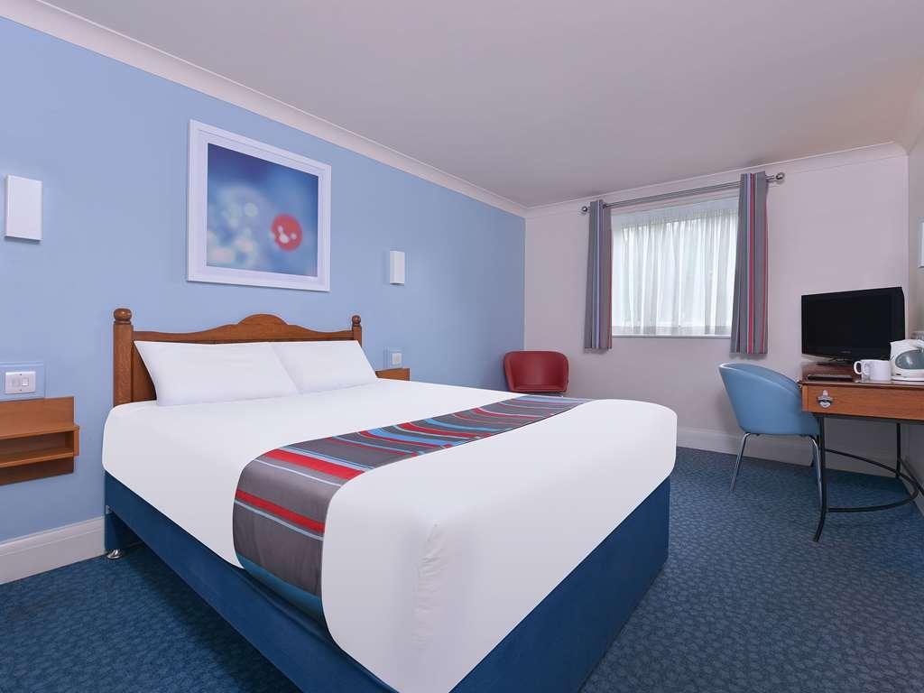 Travelodge Walton On Thames Δωμάτιο φωτογραφία