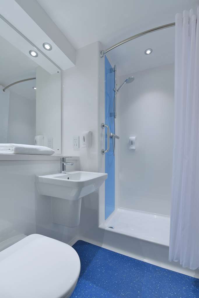 Travelodge Walton On Thames Δωμάτιο φωτογραφία